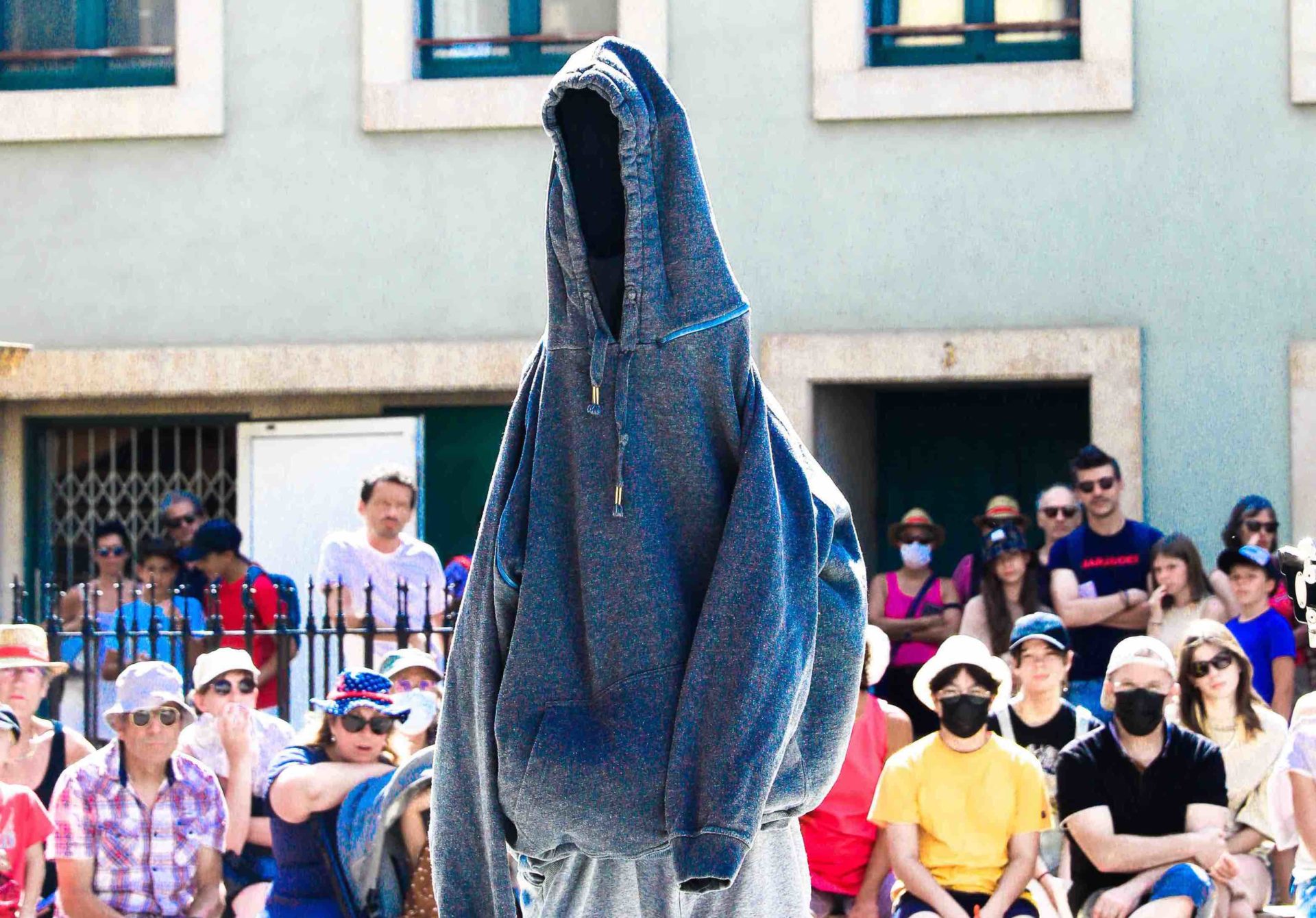 Capuche-Victoria Belén Martinez © Zelie- Noreda